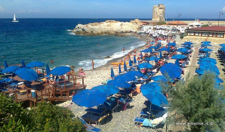 Spiaggia Della Fenicia A Marciana Marina Isola Delba