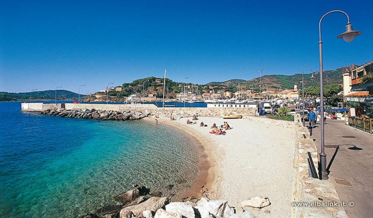 Spiaggia Della Pianotta A Porto Azzurro Spiagge Allelba