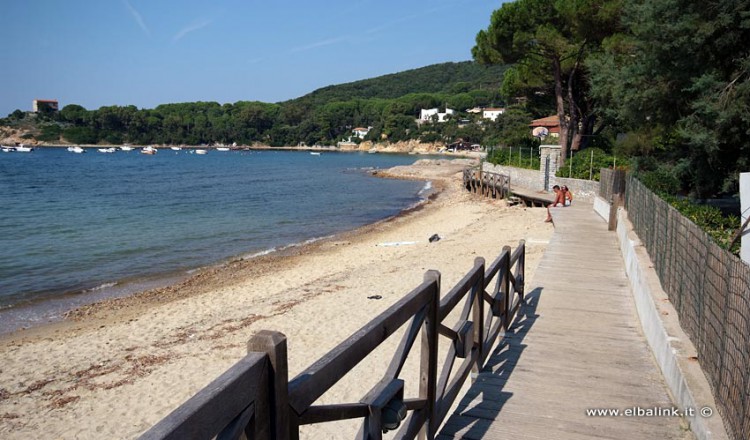 Spiaggia Di Campo Allaia A Procchio Spiagge Allelba