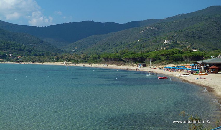 Spiaggia Di Lacona Spiaggia Di Sabbia Allelba A Capoliveri