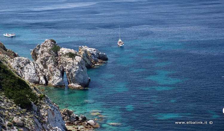 Spiaggia Di Sansone A Portoferraio Bellezza Dellisola Delba