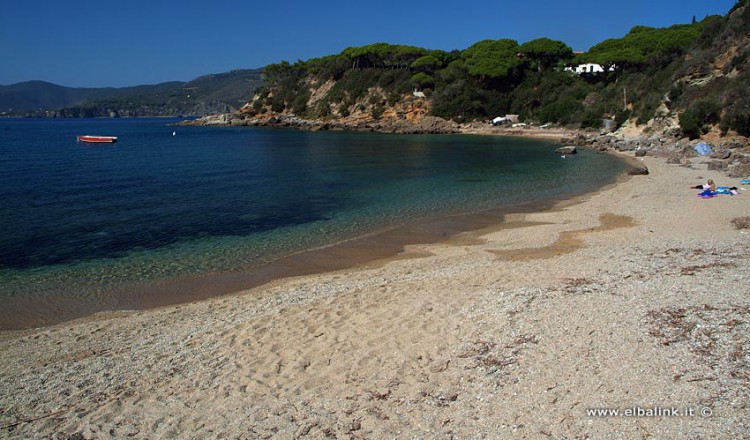 Spiaggia Di Zuccale A Capoliveri Uno Scrigno Allisola Delba